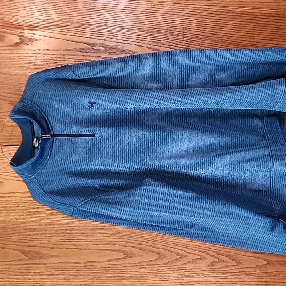 Under Armor Long Sleeve Zip up fleece pull over, Size XXL Color blue